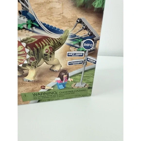 LEGO Jurassic World: Triceratops Rampage 75937 Building Kit